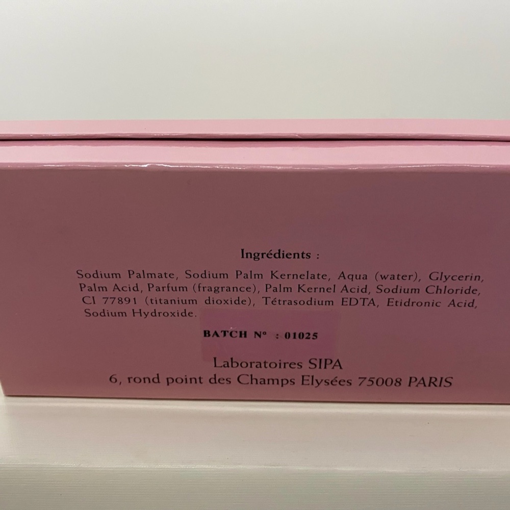 Brand New Savon Extra-Fin Soap Rose Geranium - Picture 2 of 3